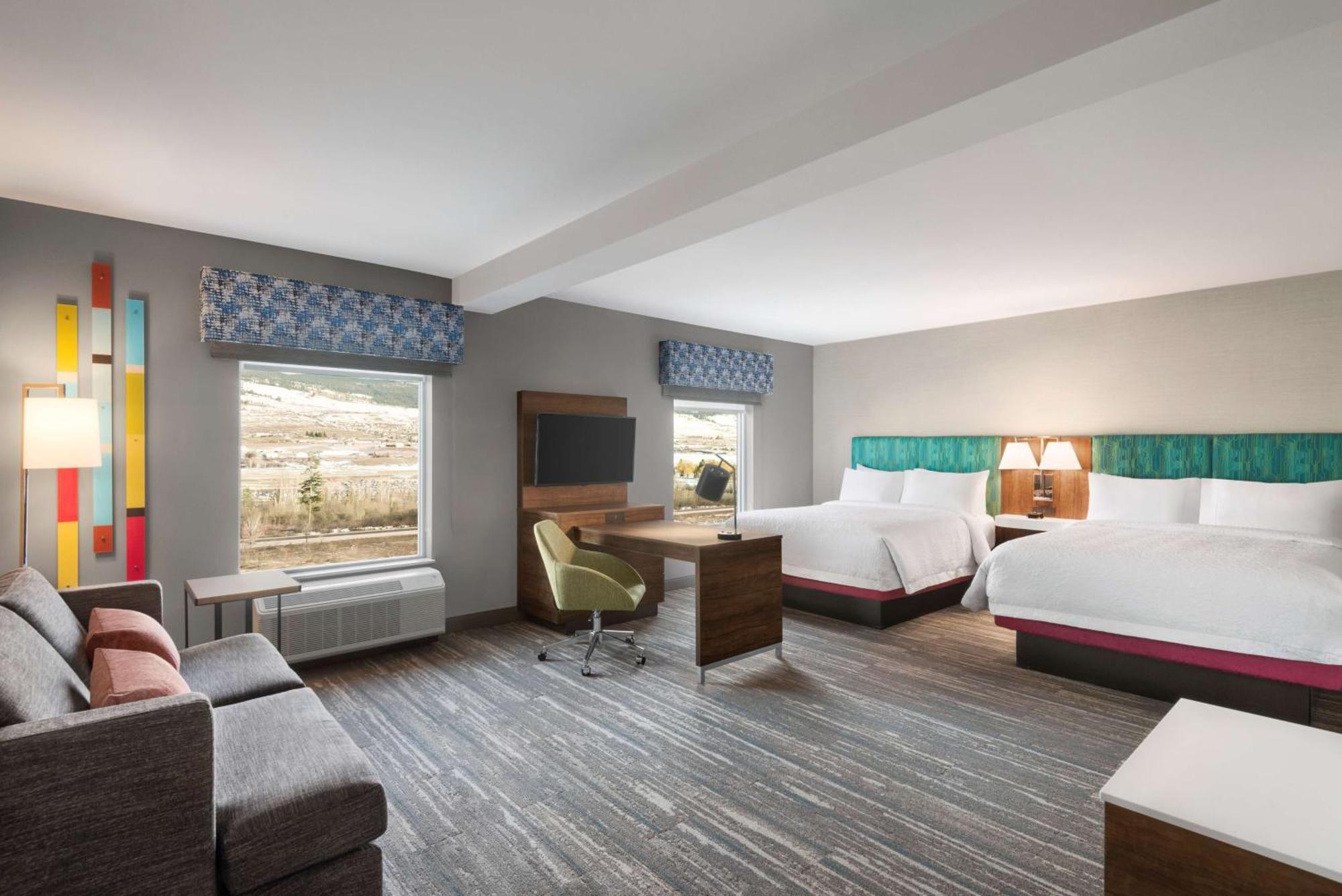Hampton Inn & Suites Kelowna, British Columbia, Canada Exterior photo